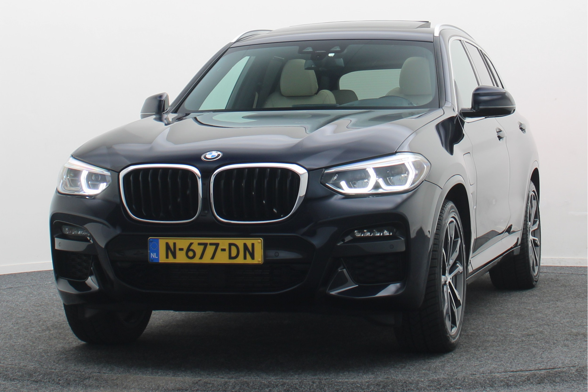 Foto van BMW X3 Xdrive30e