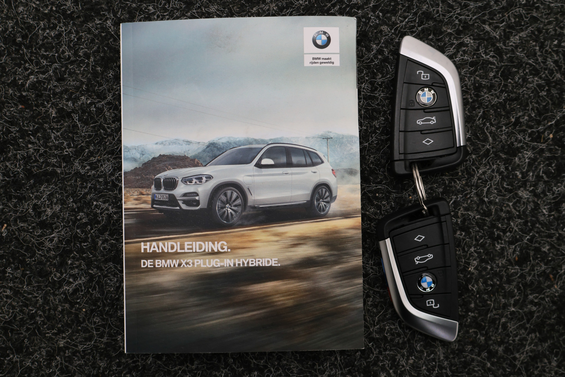 Foto van BMW X3 Xdrive30e