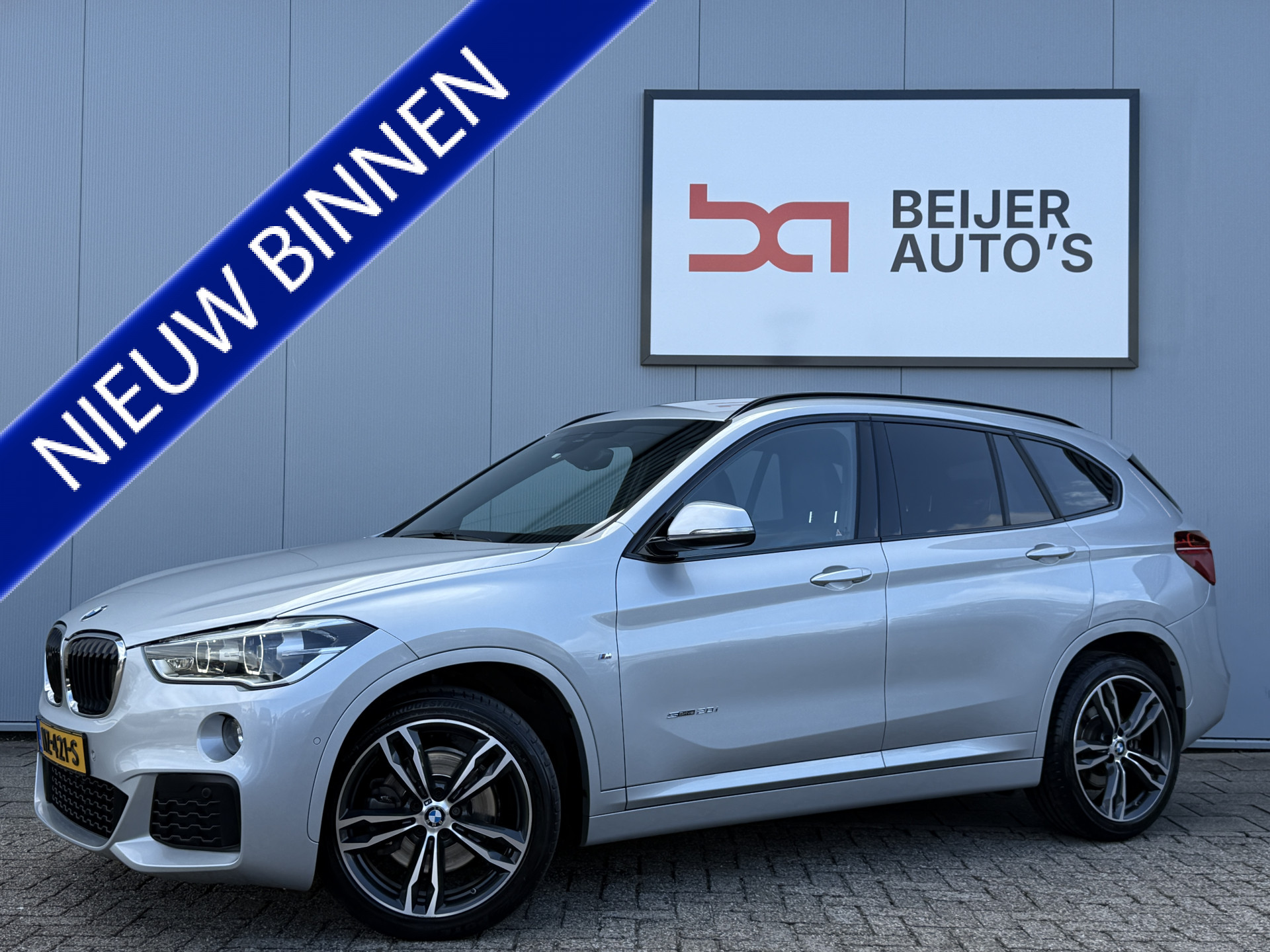 BMW X1 Sdrive20i sDrive20i High Executive Automaat 2017 - voorkant