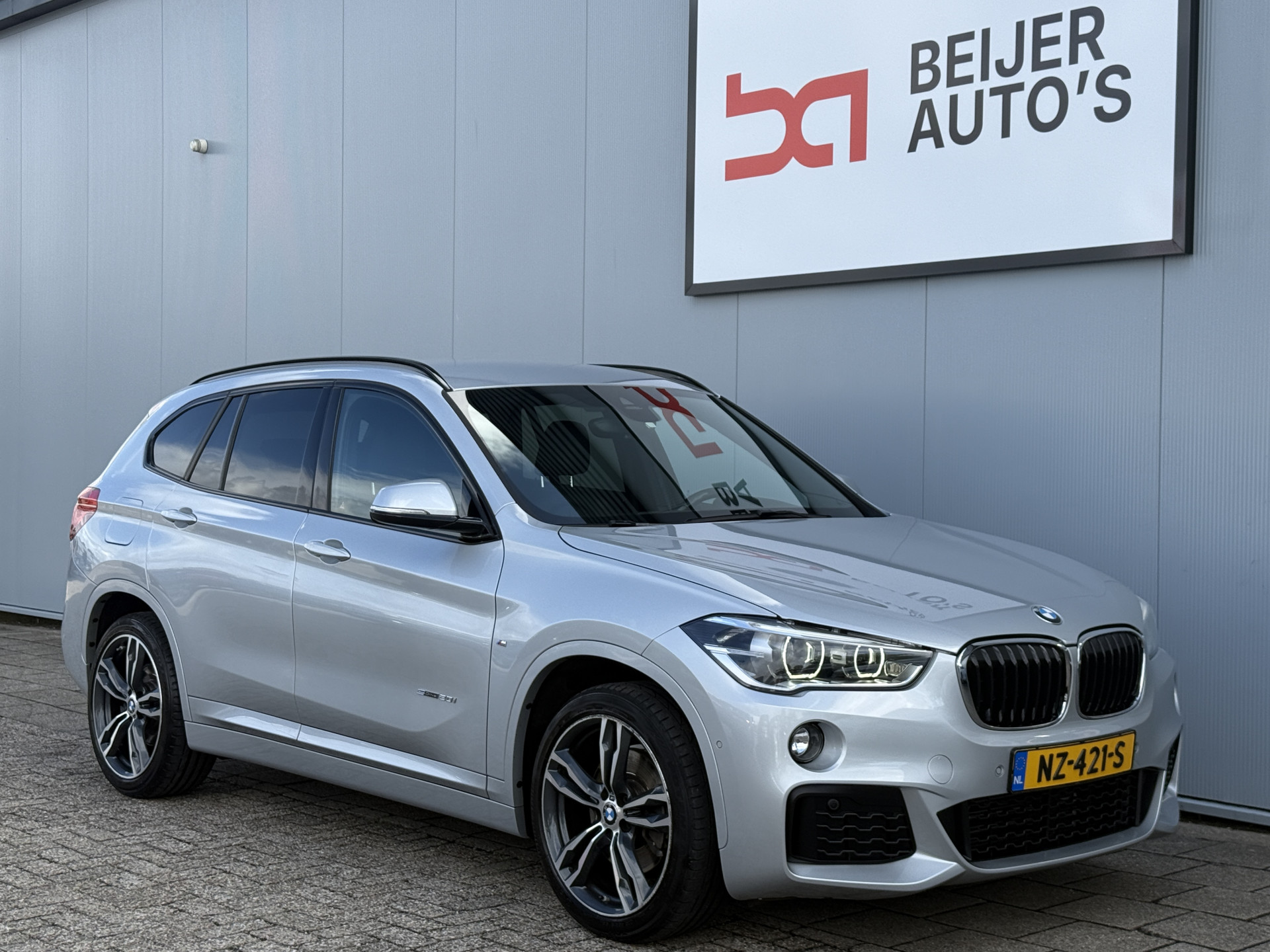 Foto van BMW X1 Sdrive20i
