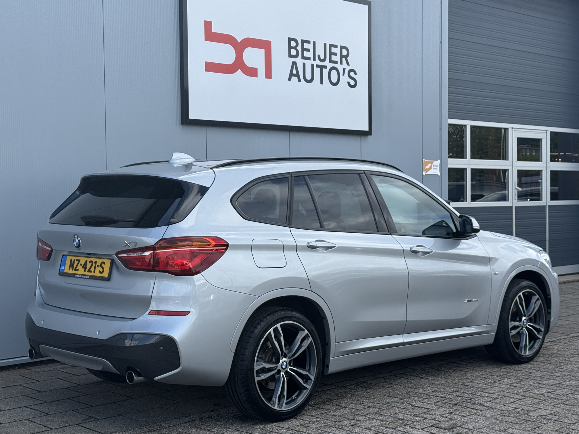 Foto van BMW X1 Sdrive20i