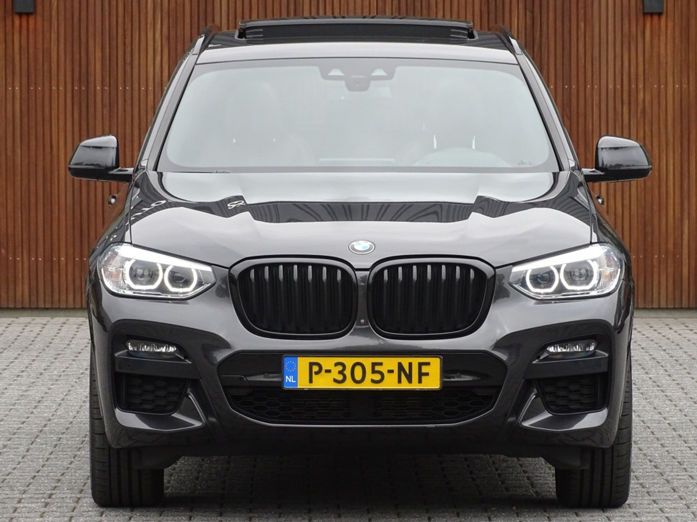 Foto van BMW X3 Xdrive30e