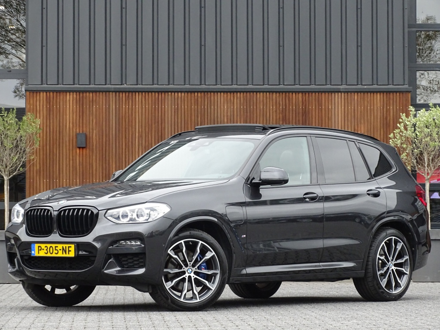 BMW X3 Xdrive30e 30e 292PK X-Drive M-Sport / Head-Up / panoramadak / BTW 2021 - voorkant