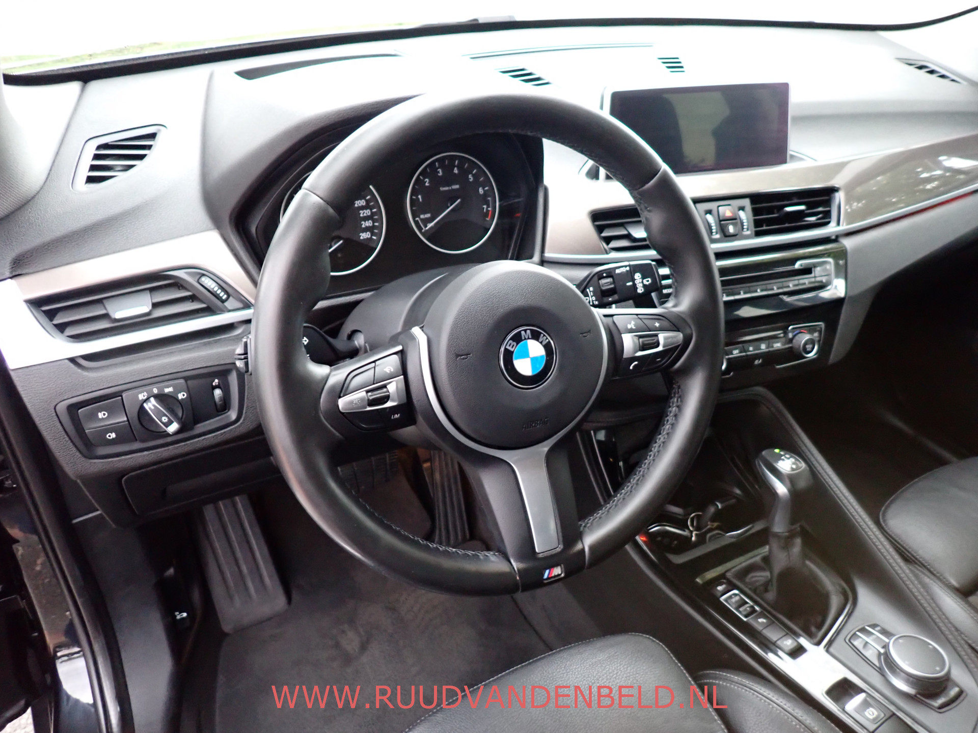 Foto van BMW X1 Xdrive20i