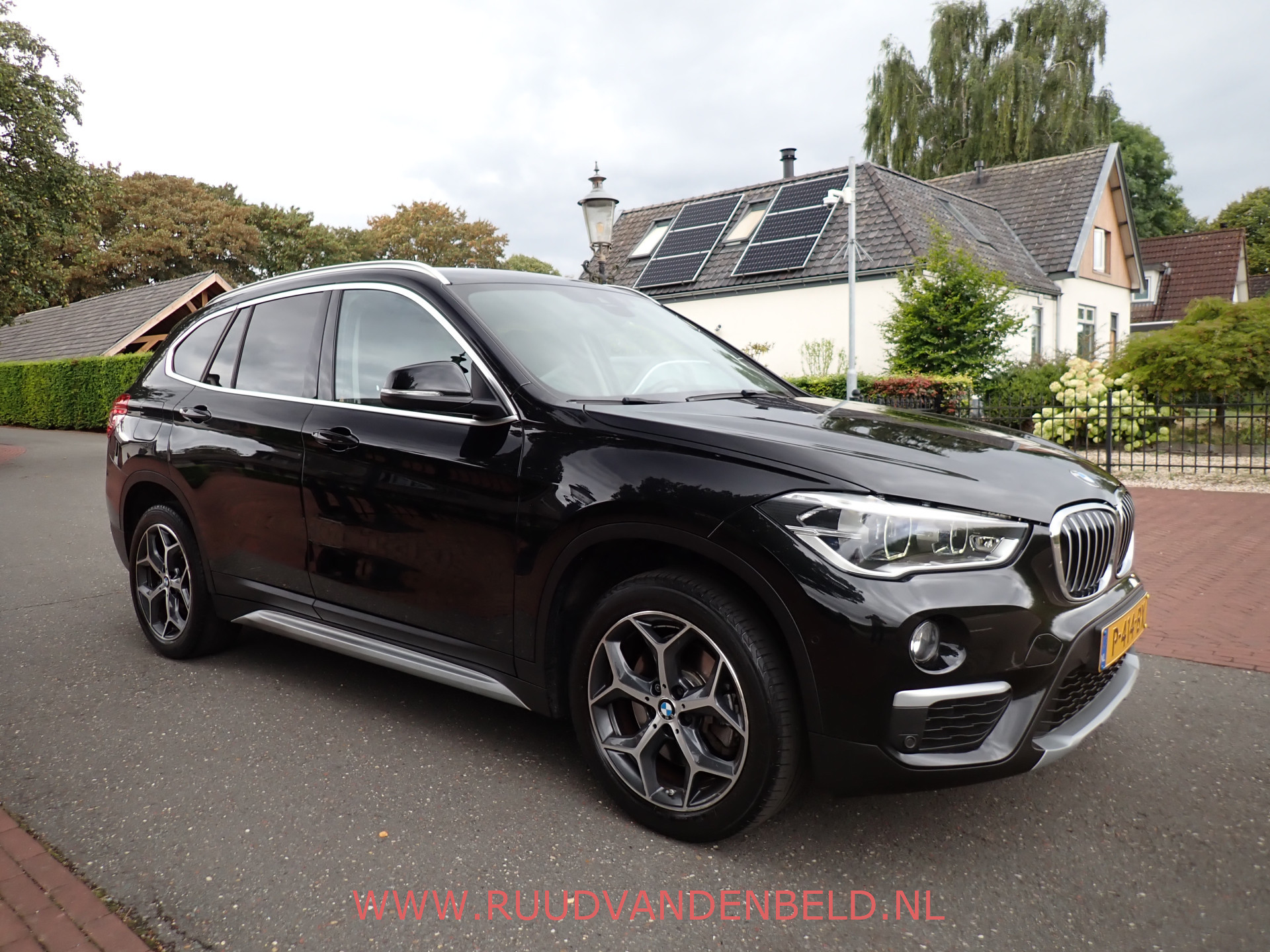 Foto van BMW X1 Xdrive20i