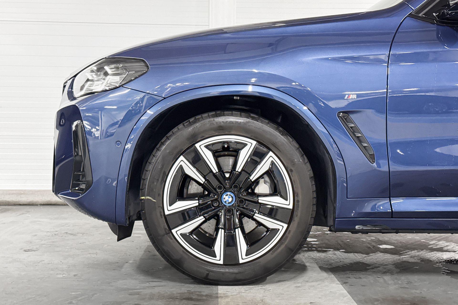Foto van BMW Ix3