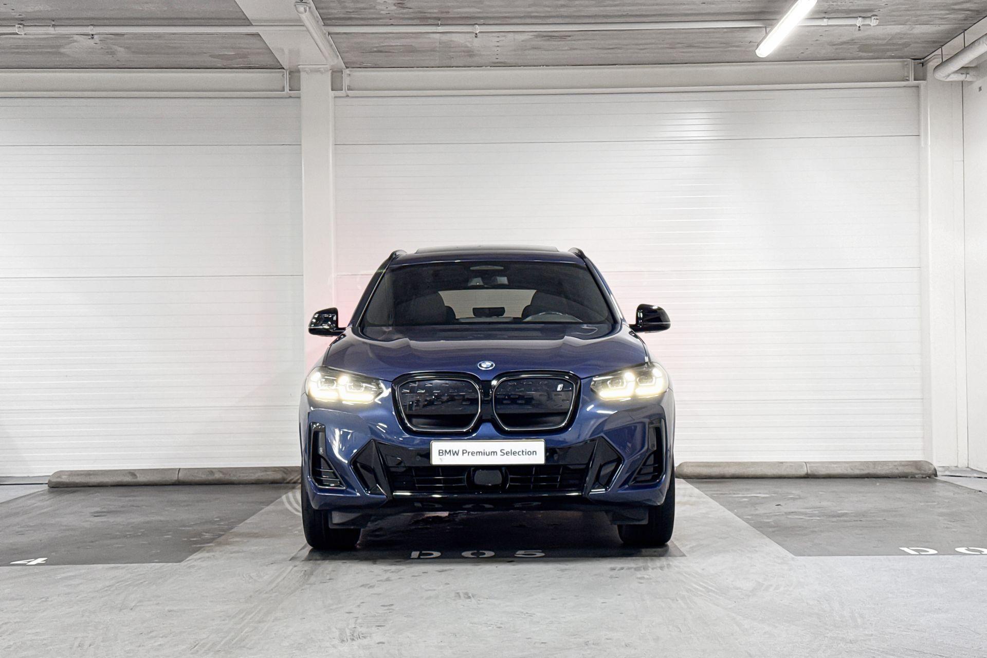 Foto van BMW Ix3