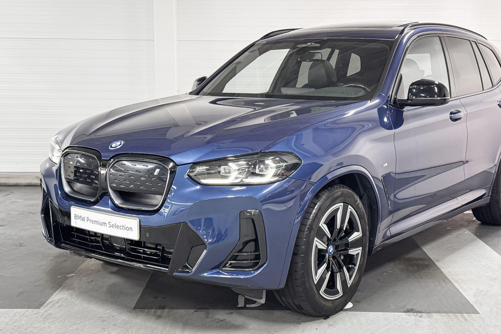 Foto van BMW Ix3