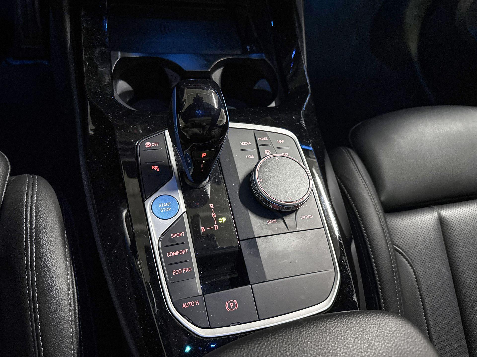 Foto van BMW Ix3