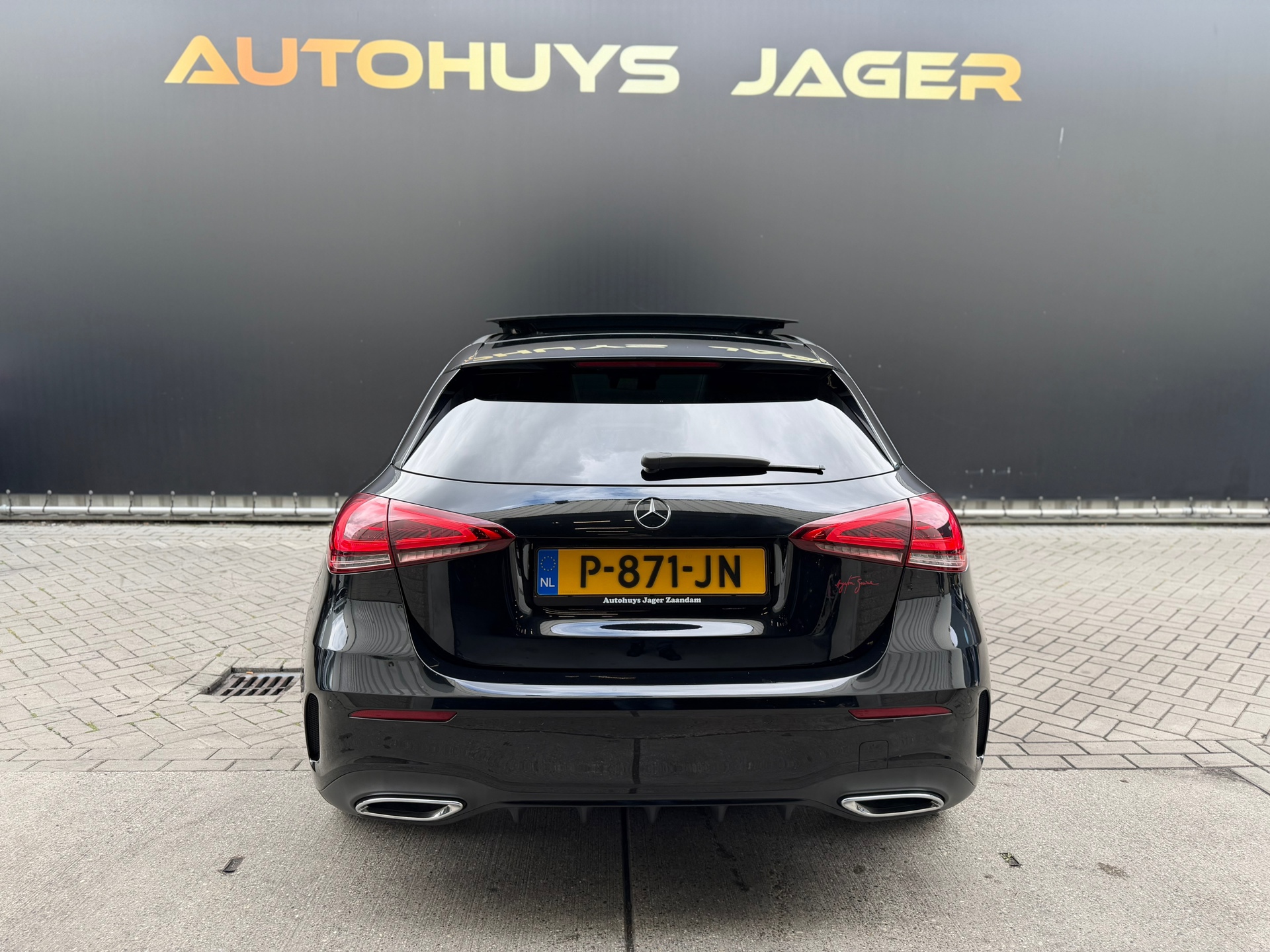 Foto van Mercedes-Benz A 200