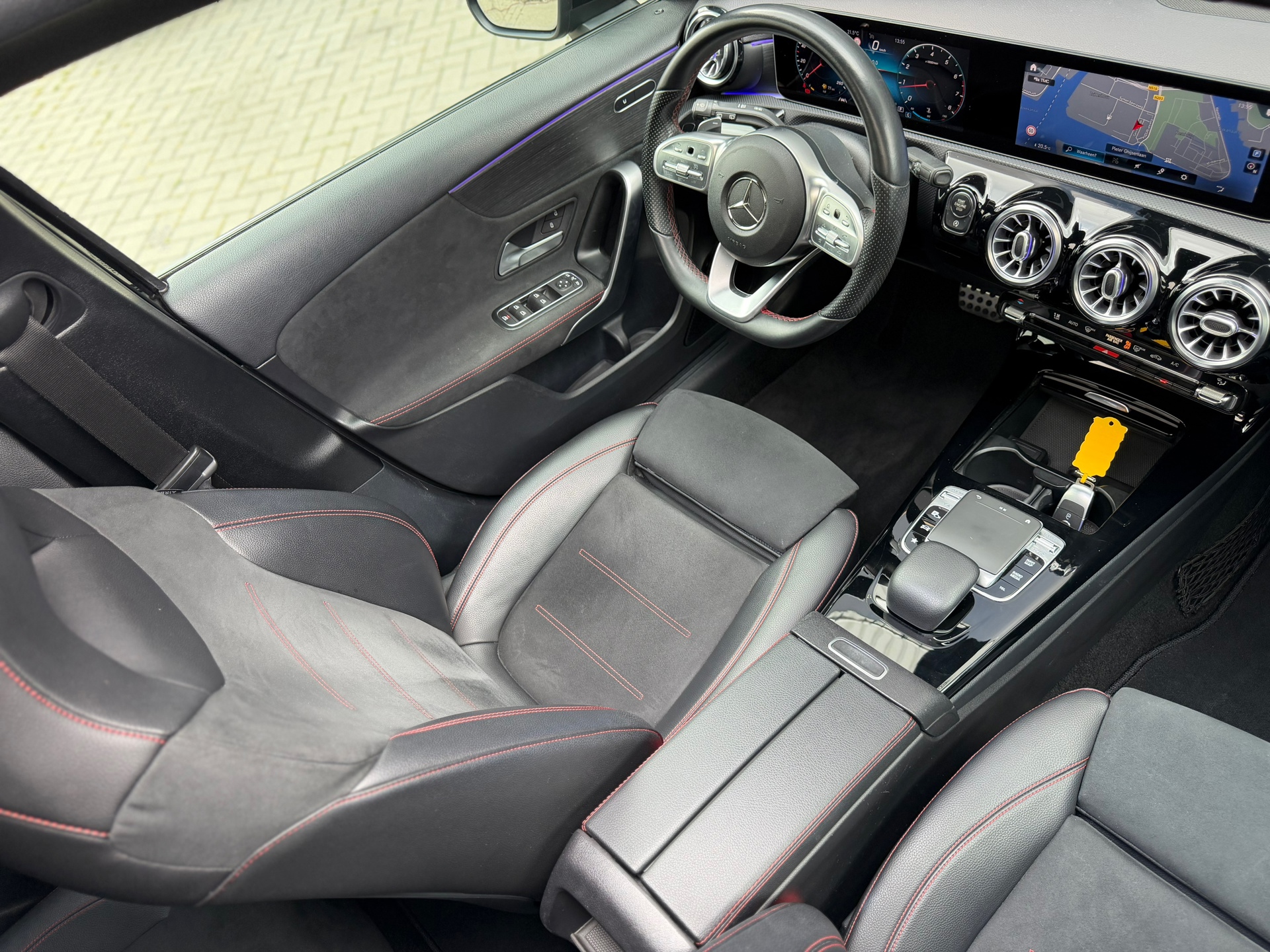 Foto van Mercedes-Benz A 200