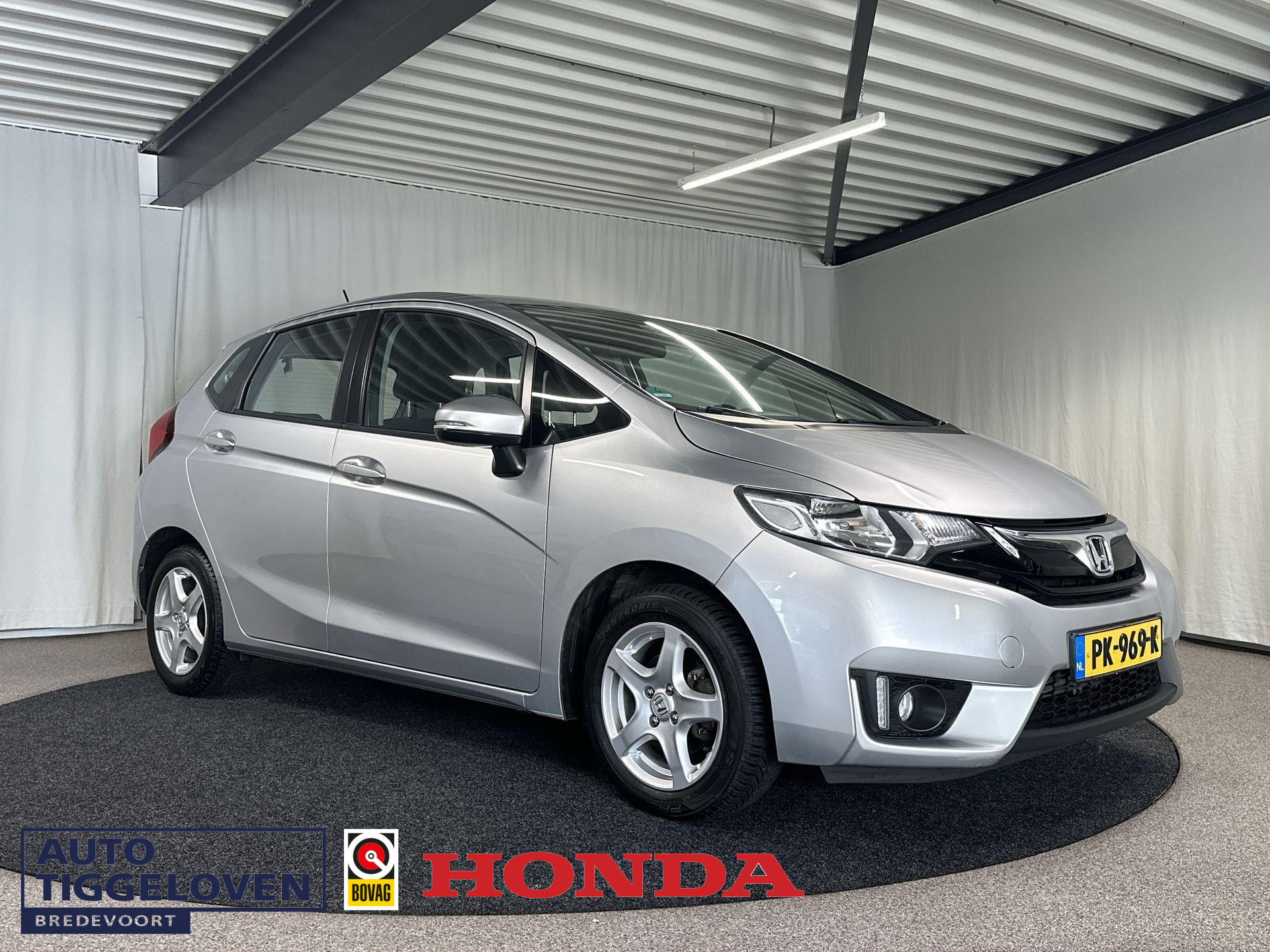 Honda Jazz 1.3 i-VTEC Trend 2017 - voorkant