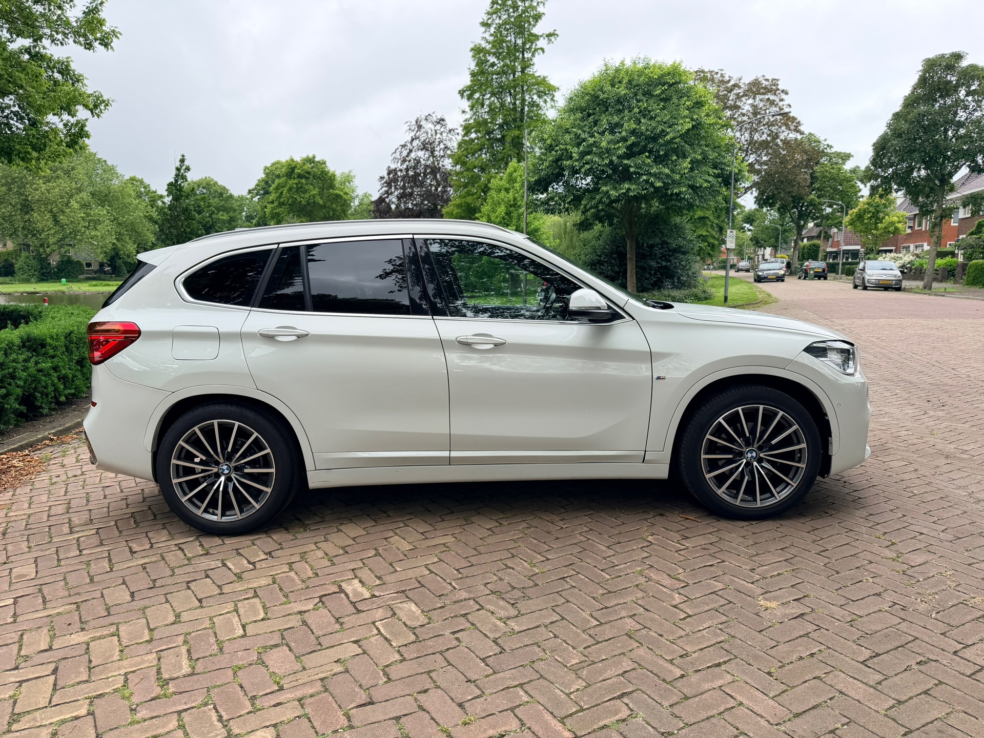 Foto van BMW X1 Xdrive18d