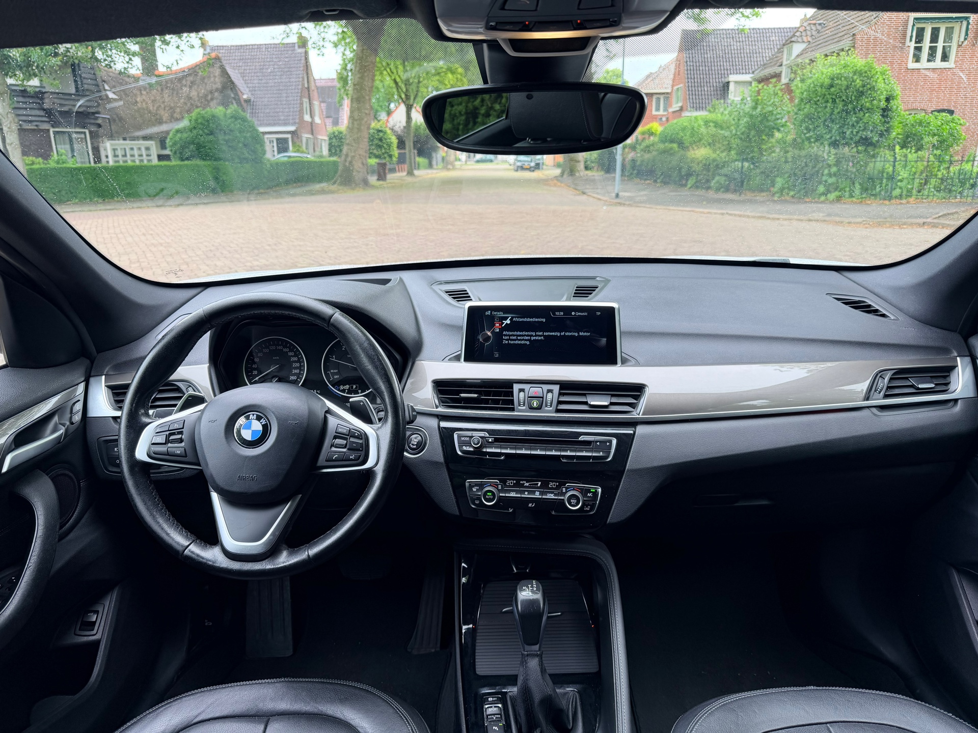 Foto van BMW X1 Xdrive18d