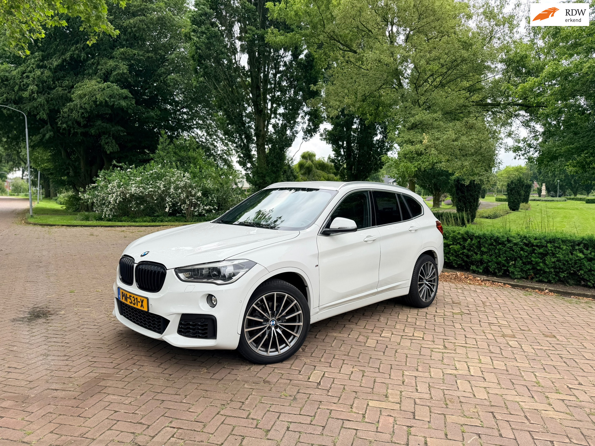 BMW X1 Xdrive18d XDrive18d High Executive | Leer | Automaat | M Sport 2017 - voorkant