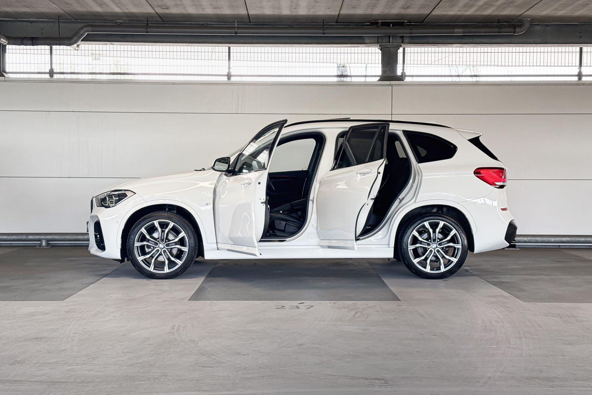 Foto van BMW X1 Sdrive18i