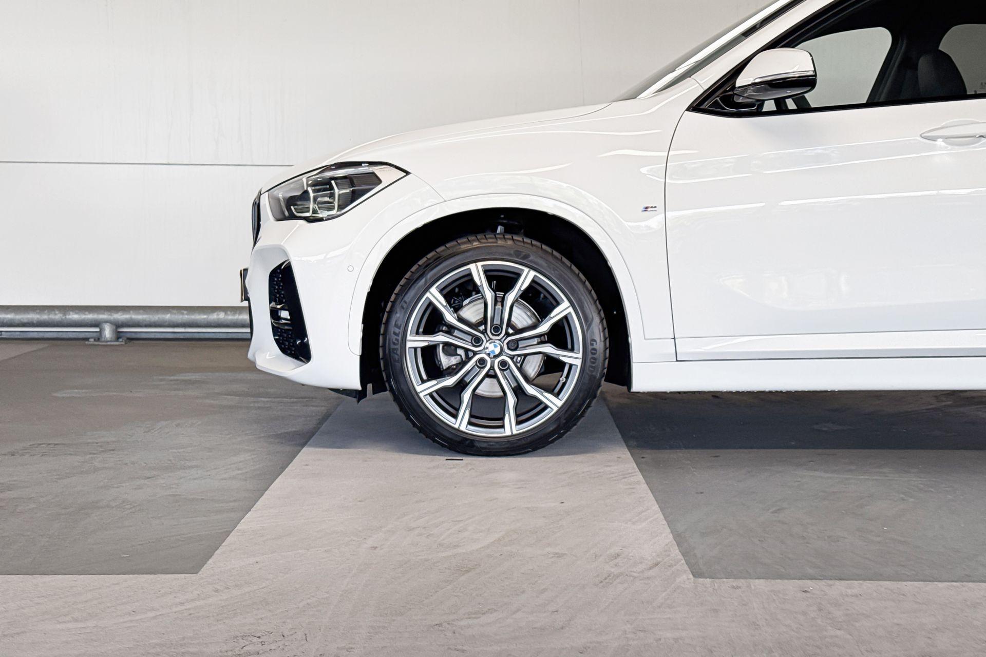 Foto van BMW X1 Sdrive18i