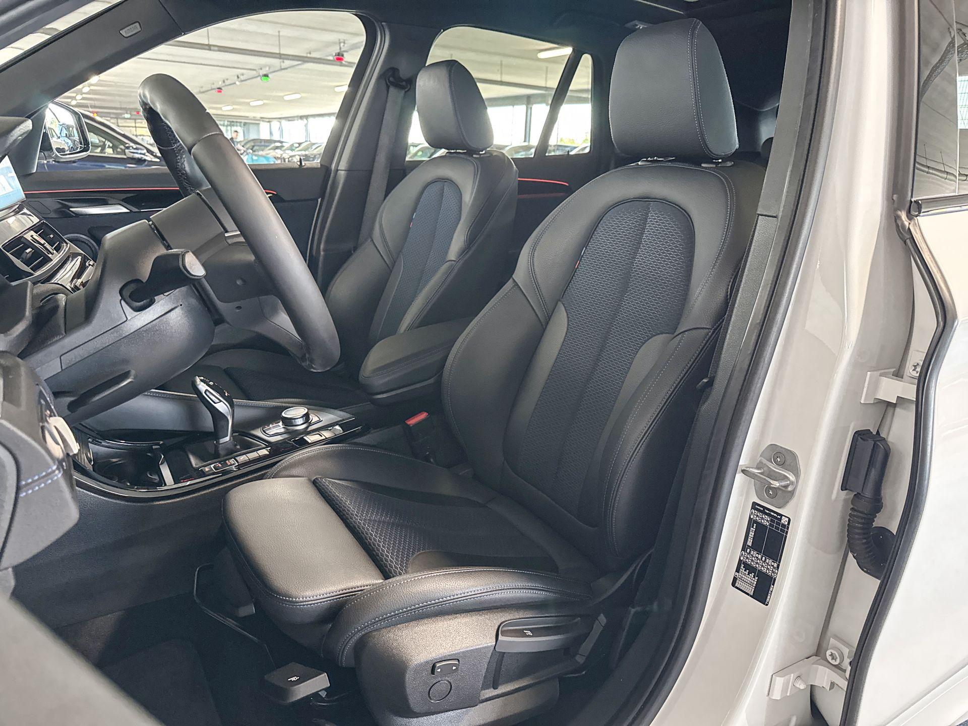 Foto van BMW X1 Sdrive18i