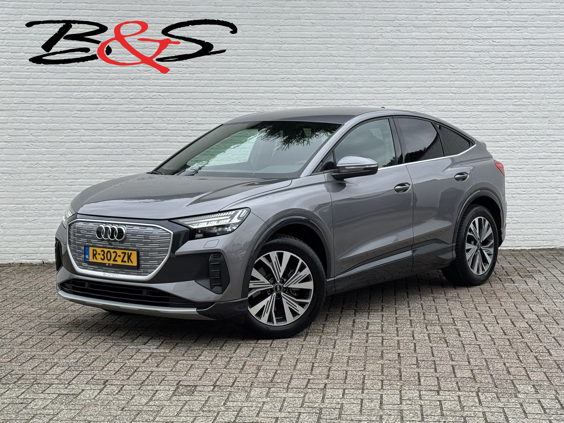 Audi Q4 Sportback 35 E-tron 35 Advanced edition 55 kWh SOh 92% Sportstoelen 19 inch LM Keyless Led Elektrische a-klep 2022 - voorkant