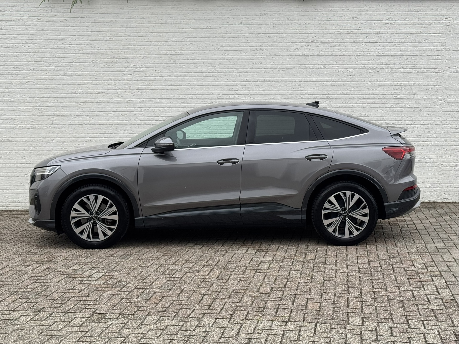 Foto van Audi Q4 Sportback 35 E-tron