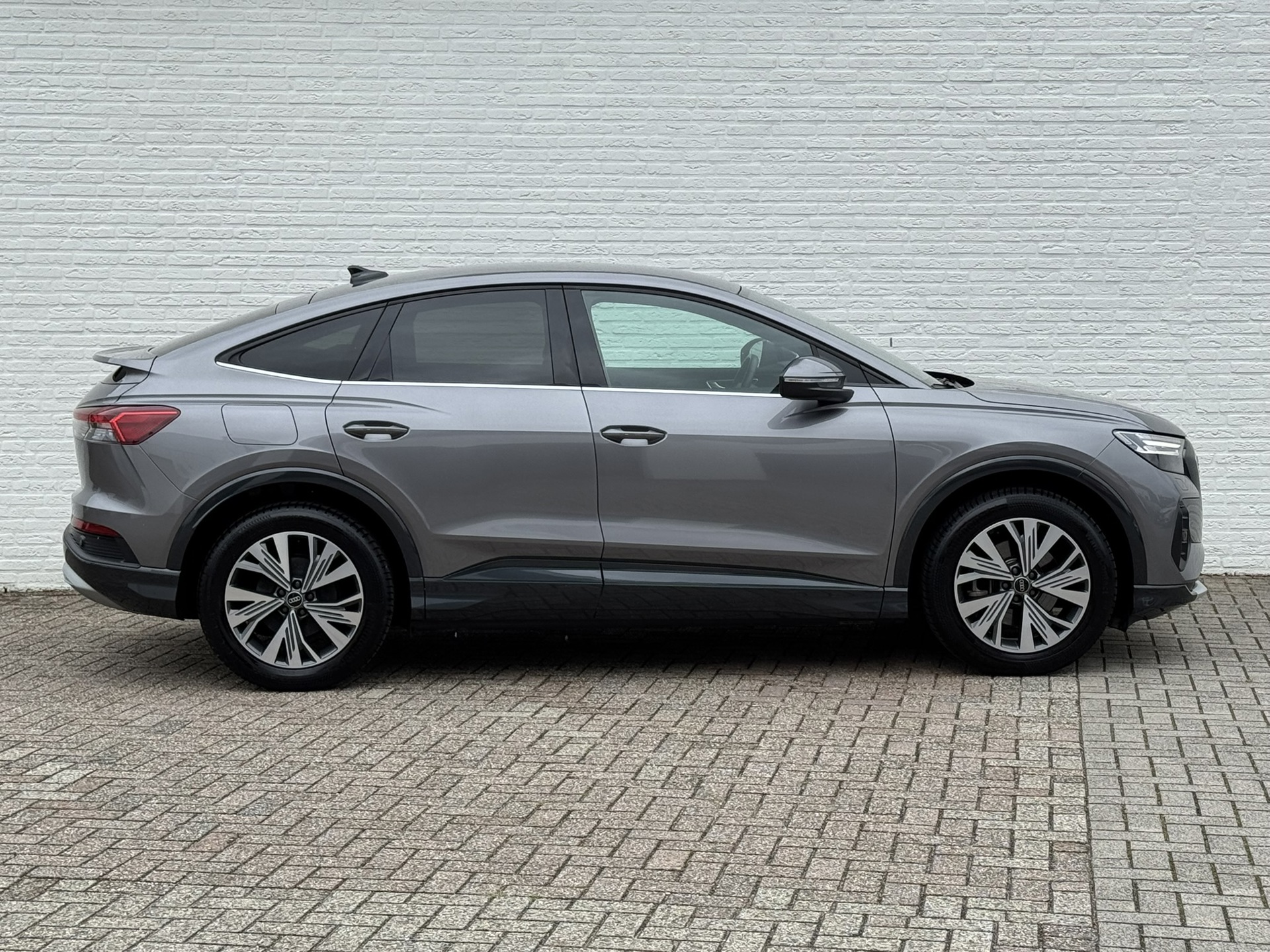 Foto van Audi Q4 Sportback 35 E-tron