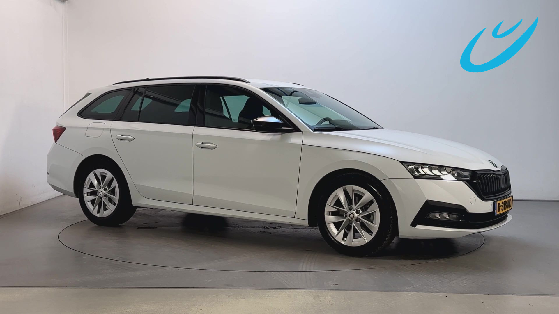 Skoda Octavia 1.0 TSI Sport Business Sfeerverlichting Parkeersensoren DAB+ App-Connect 2022 - voorkant