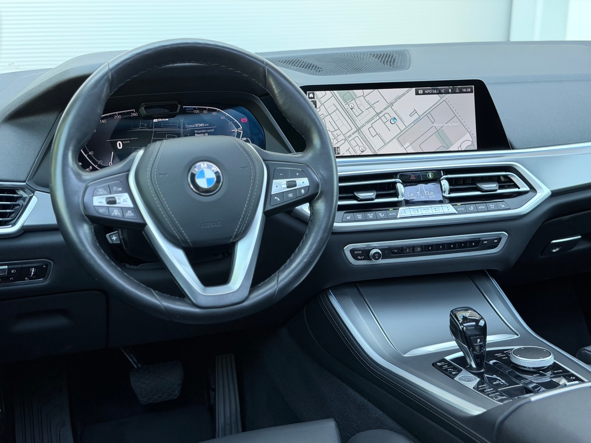 Foto van BMW X5 Xdrive45e