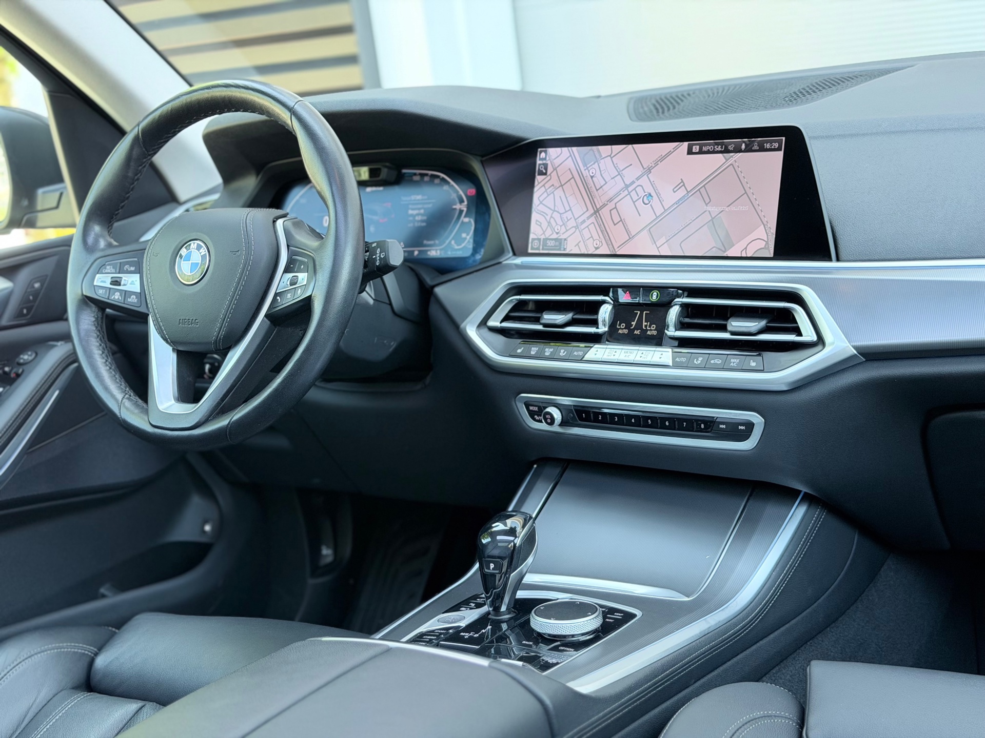 Foto van BMW X5 Xdrive45e