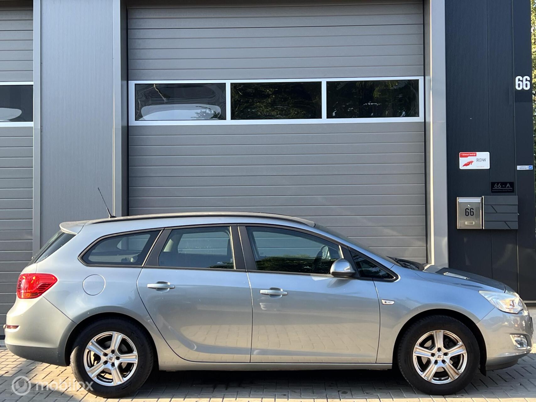 Foto van Opel Astra Sports Tourer