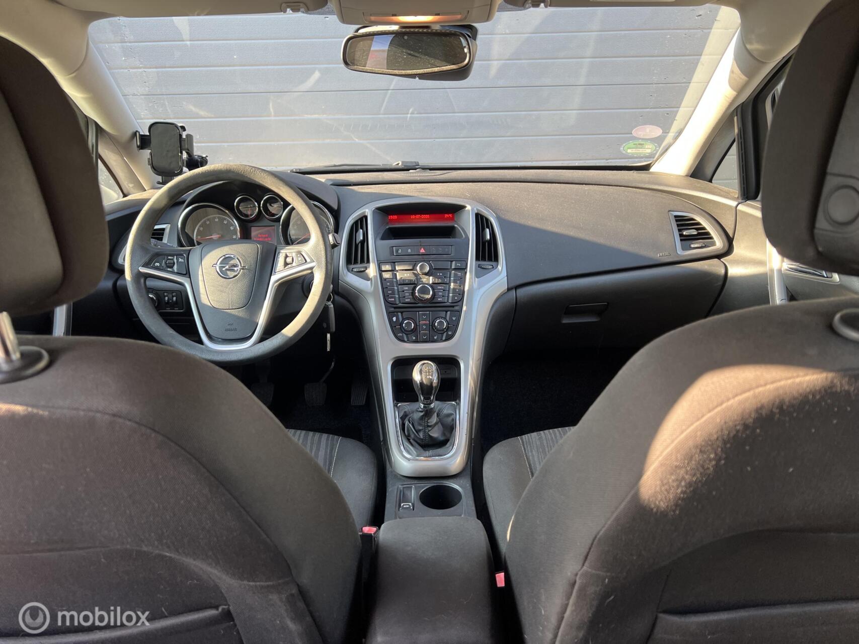 Foto van Opel Astra Sports Tourer