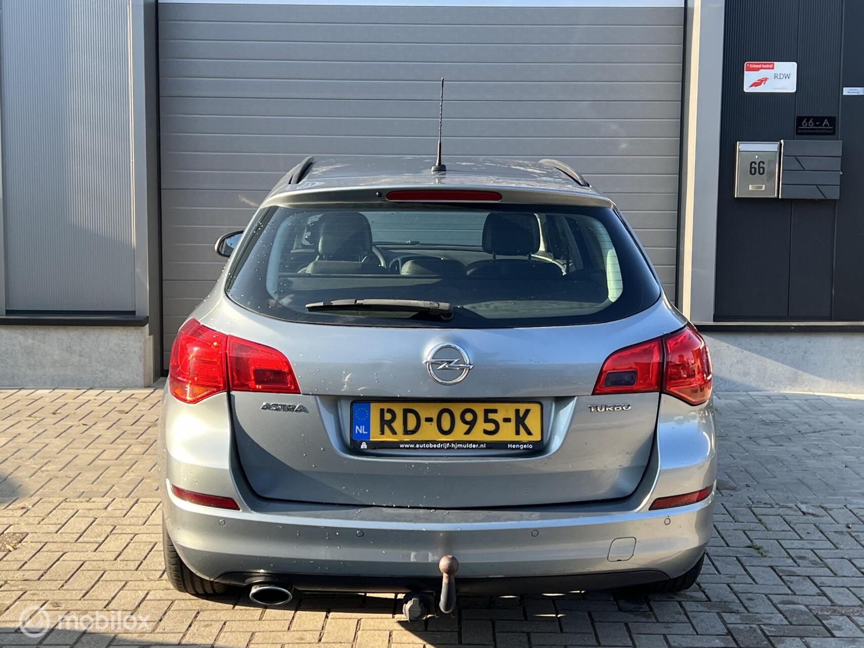 Foto van Opel Astra Sports Tourer