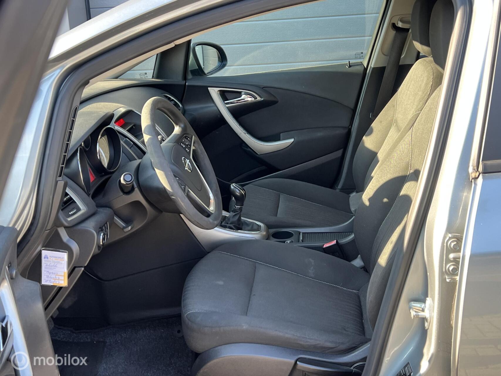 Foto van Opel Astra Sports Tourer
