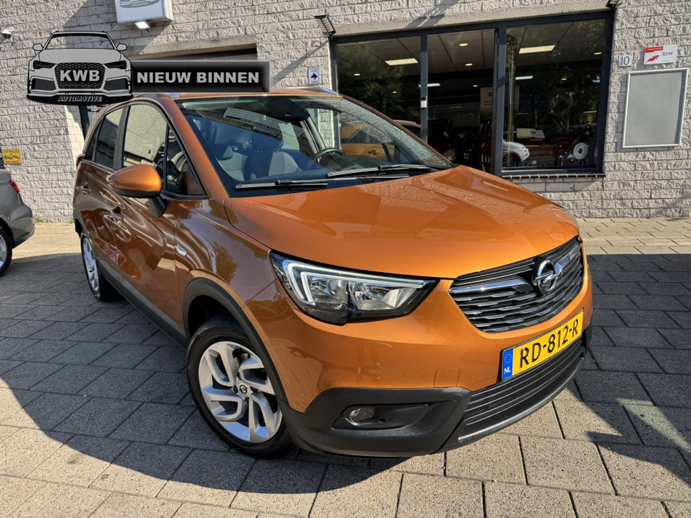 Opel Crossland X 1.2 Edition Trekhaak Navi Carplay Weinig KM NAP 2017 - voorkant