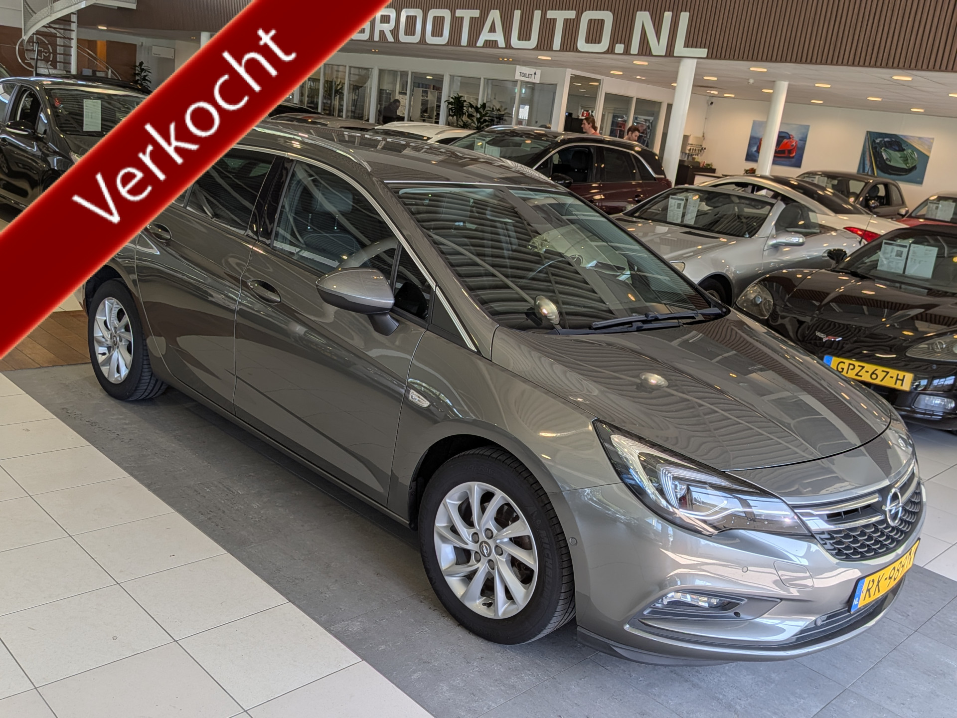 Opel Astra 1.0 Innovation 2017 - voorkant