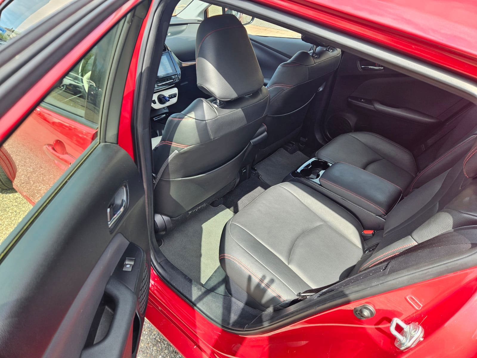 Foto van Toyota Toyota Prius PHV