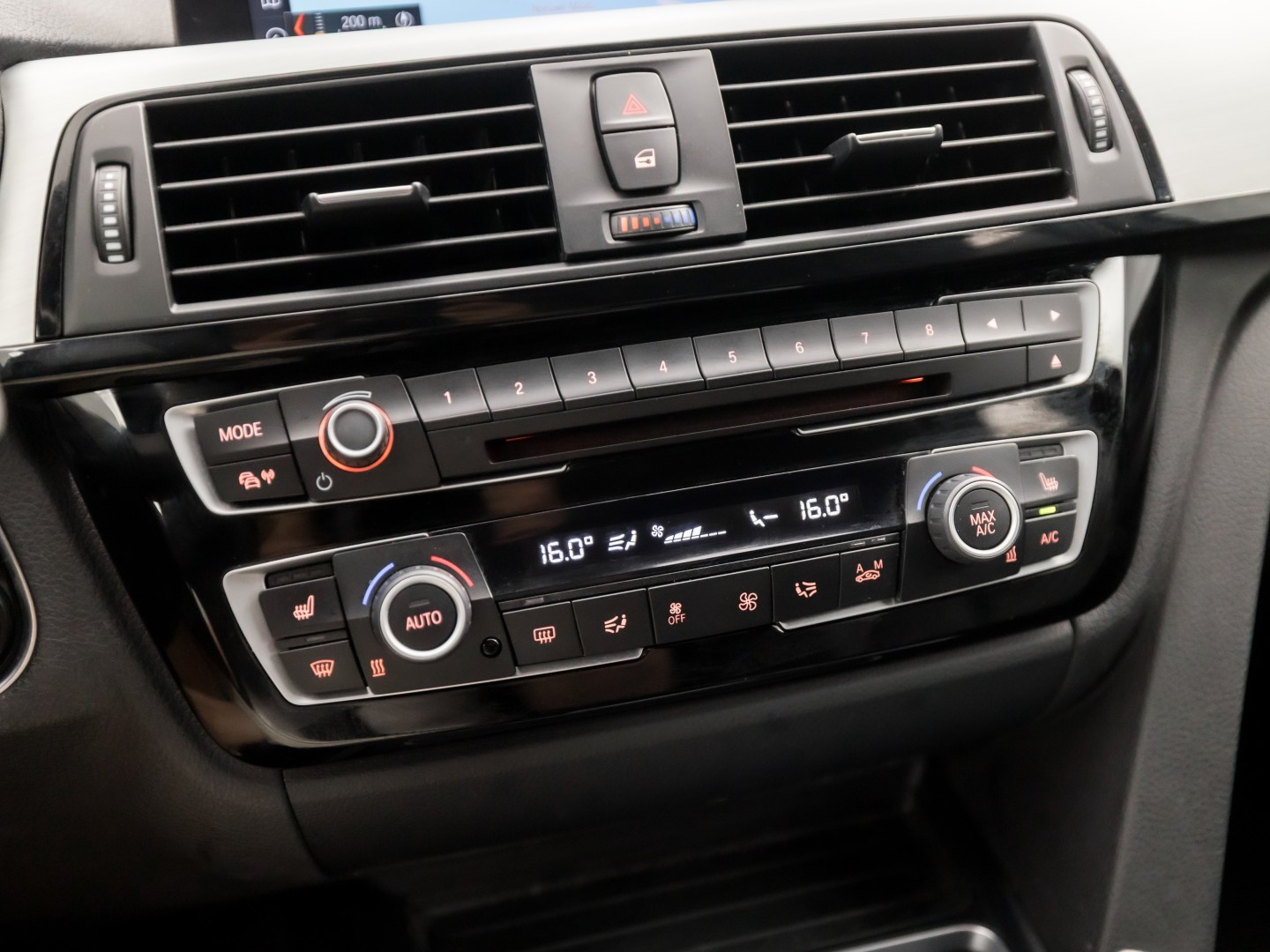 Foto van BMW 320i