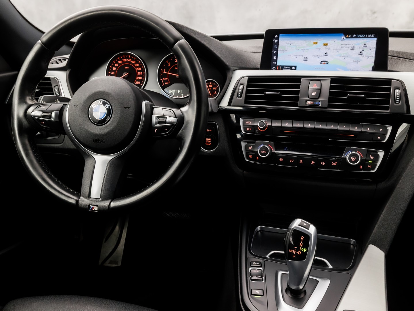 Foto van BMW 320i