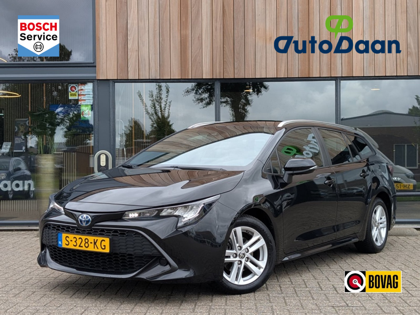 Toyota Toyota Corolla 1.8 Hybrid Active | Navigatie | Camera | Climate control 2023 - voorkant