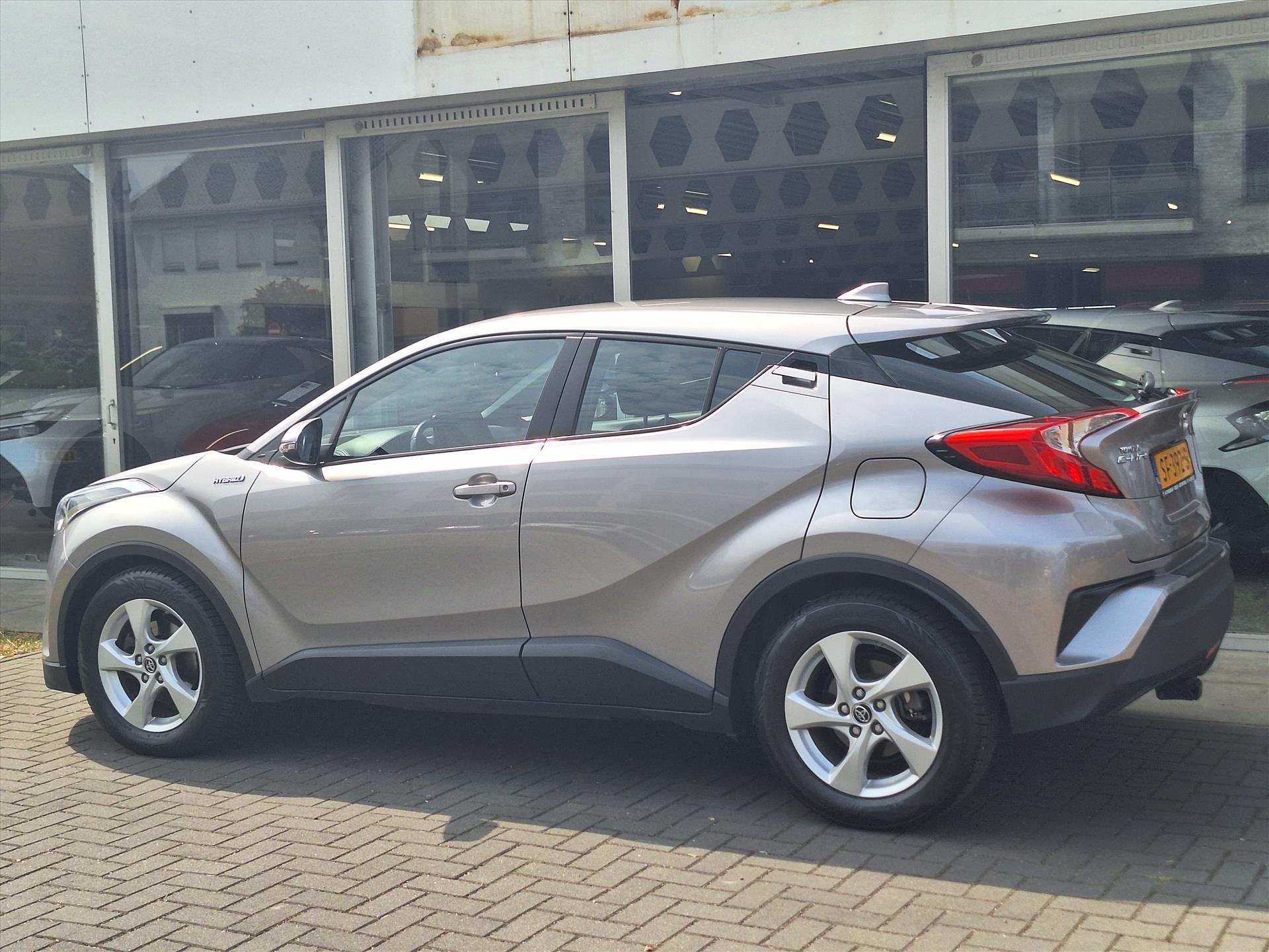 Foto van Toyota Toyota C-hr