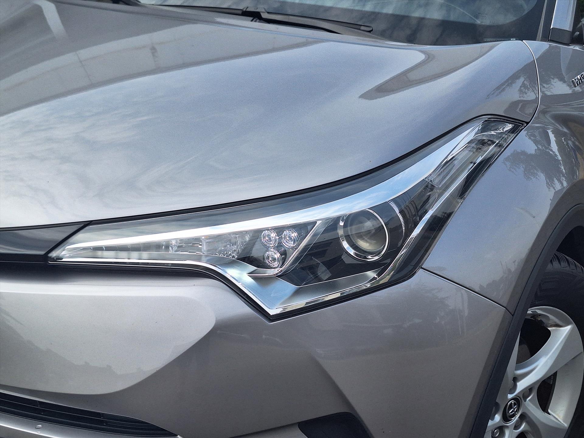 Foto van Toyota Toyota C-hr
