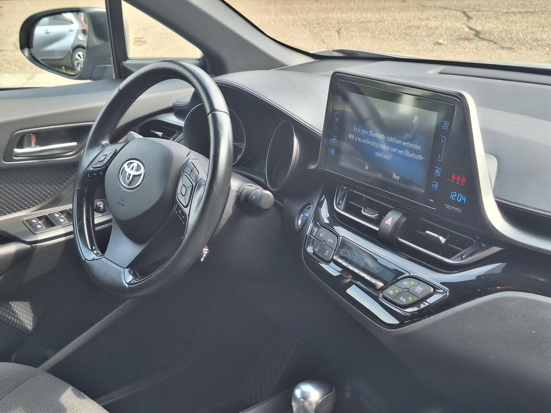 Foto van Toyota Toyota C-hr