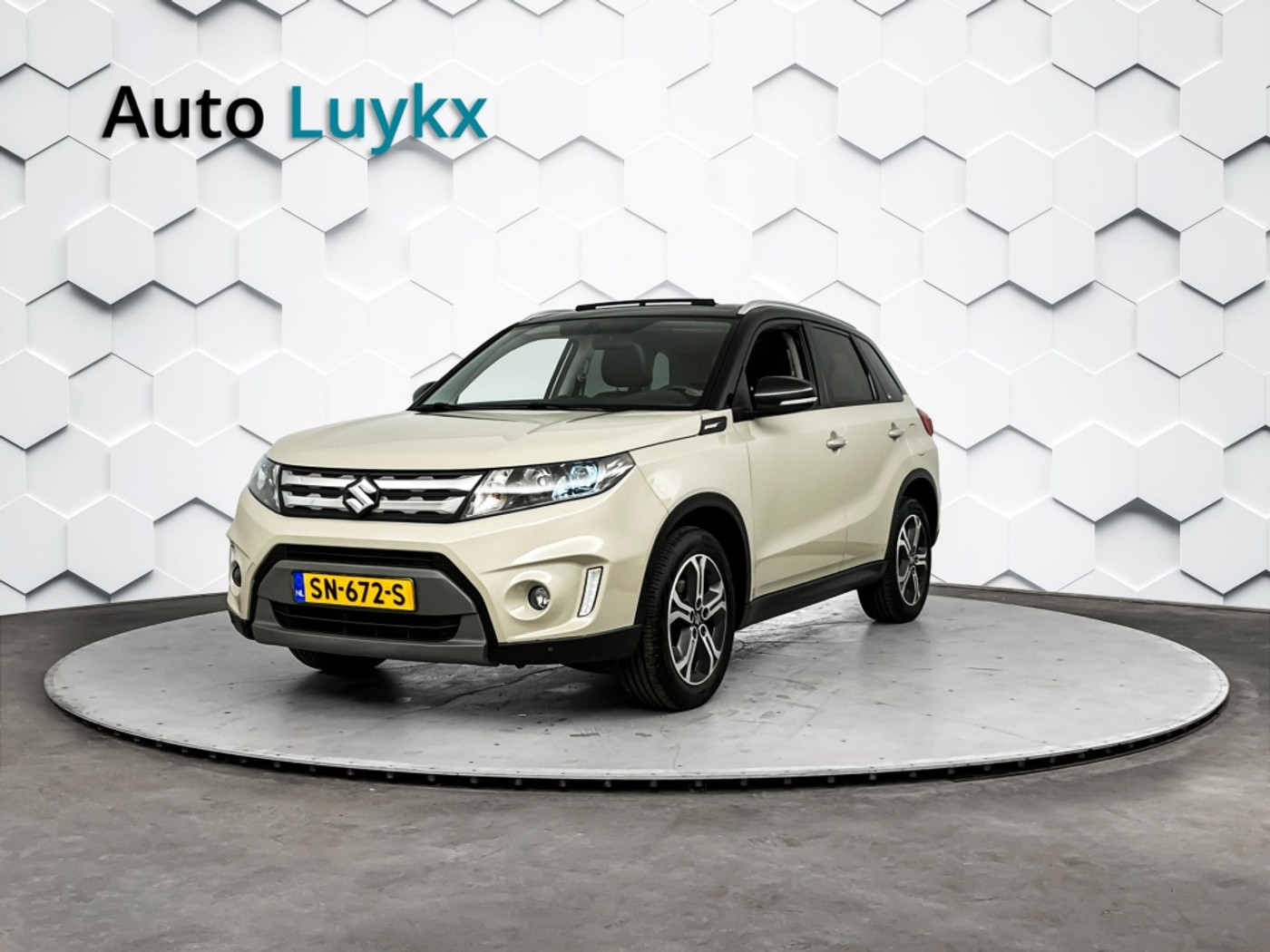 Suzuki Vitara 1.6 High Executive Automaat | Panoramadak | Trekhaak | Lederen Bekleding 2018 - voorkant