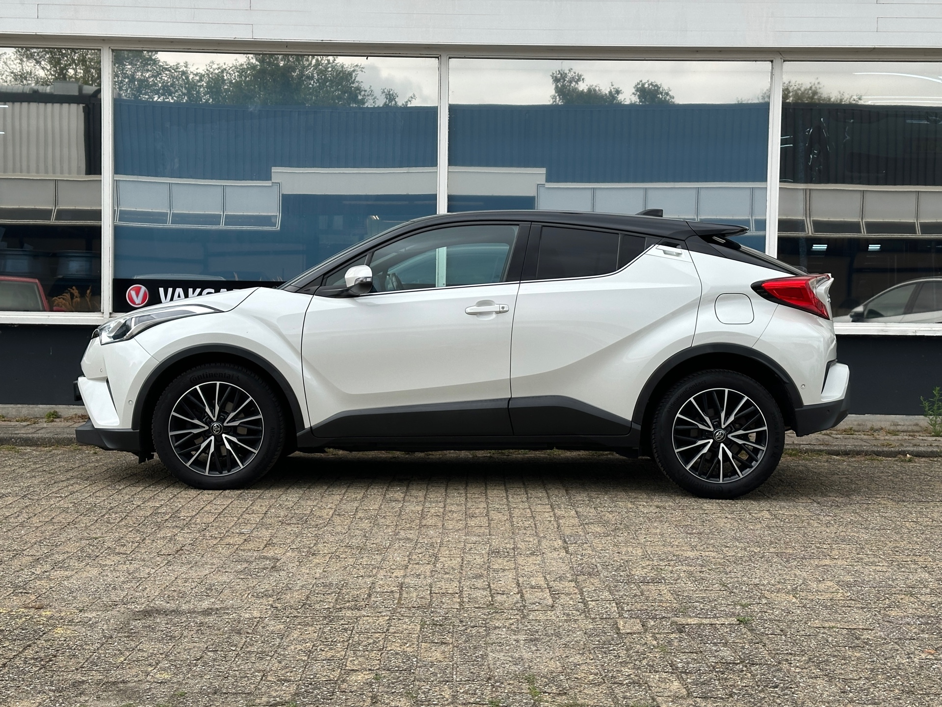 Foto van Toyota Toyota C-hr