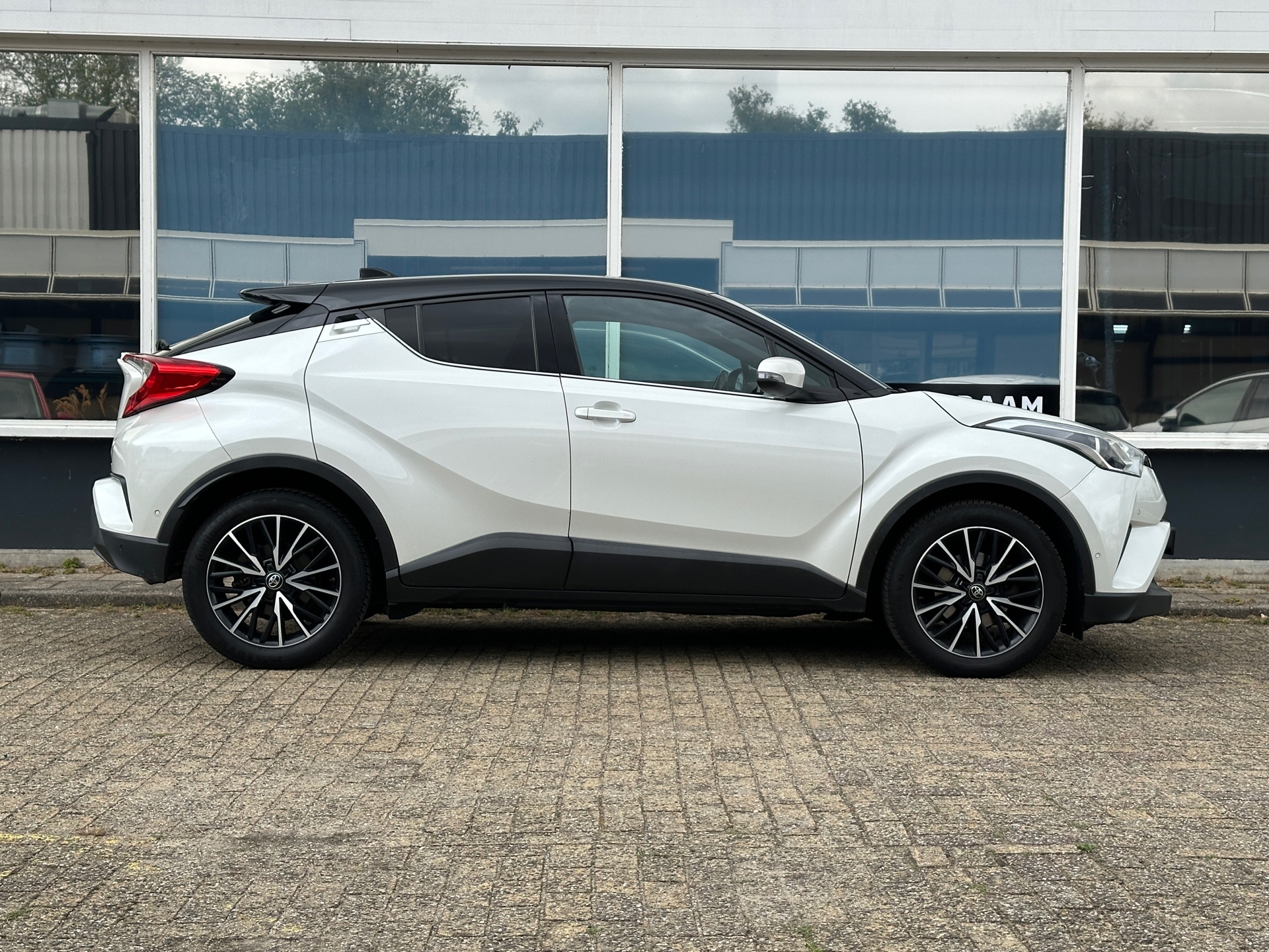 Foto van Toyota Toyota C-hr