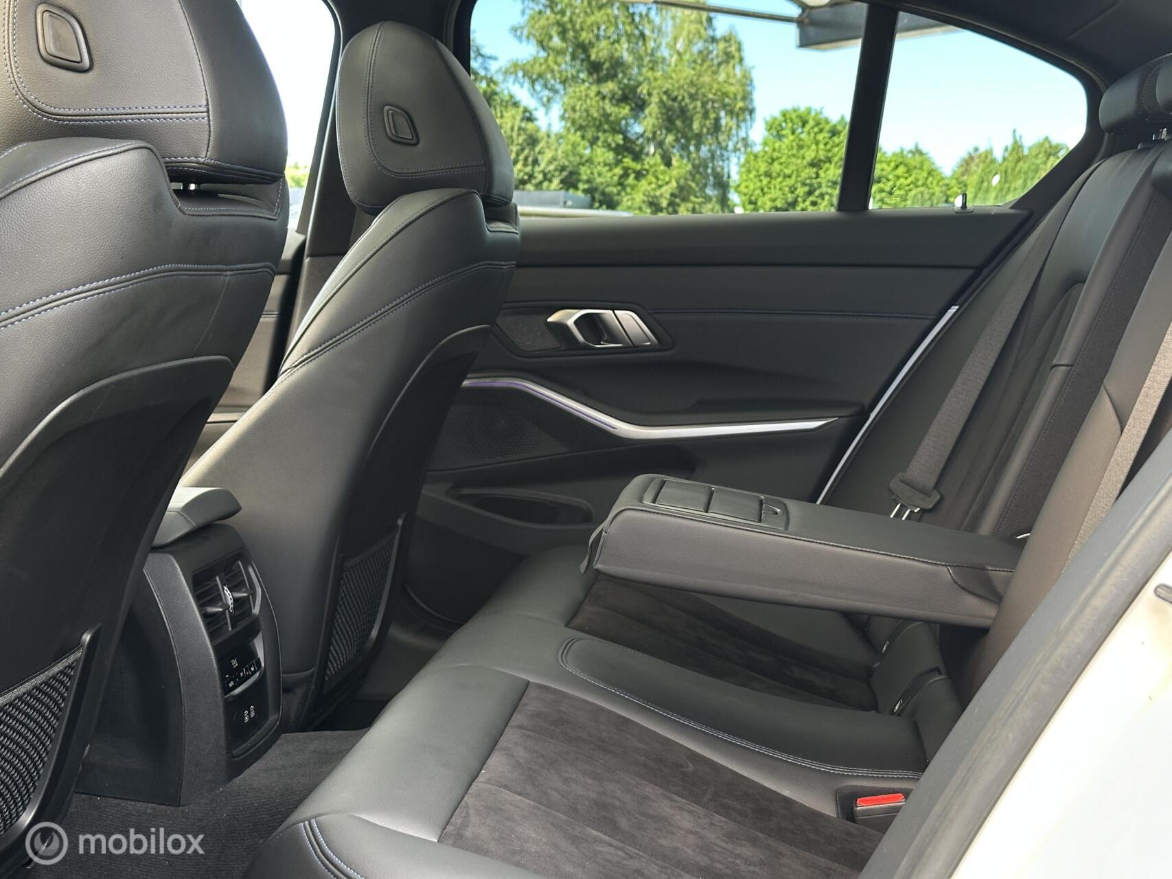 Foto van BMW 330i