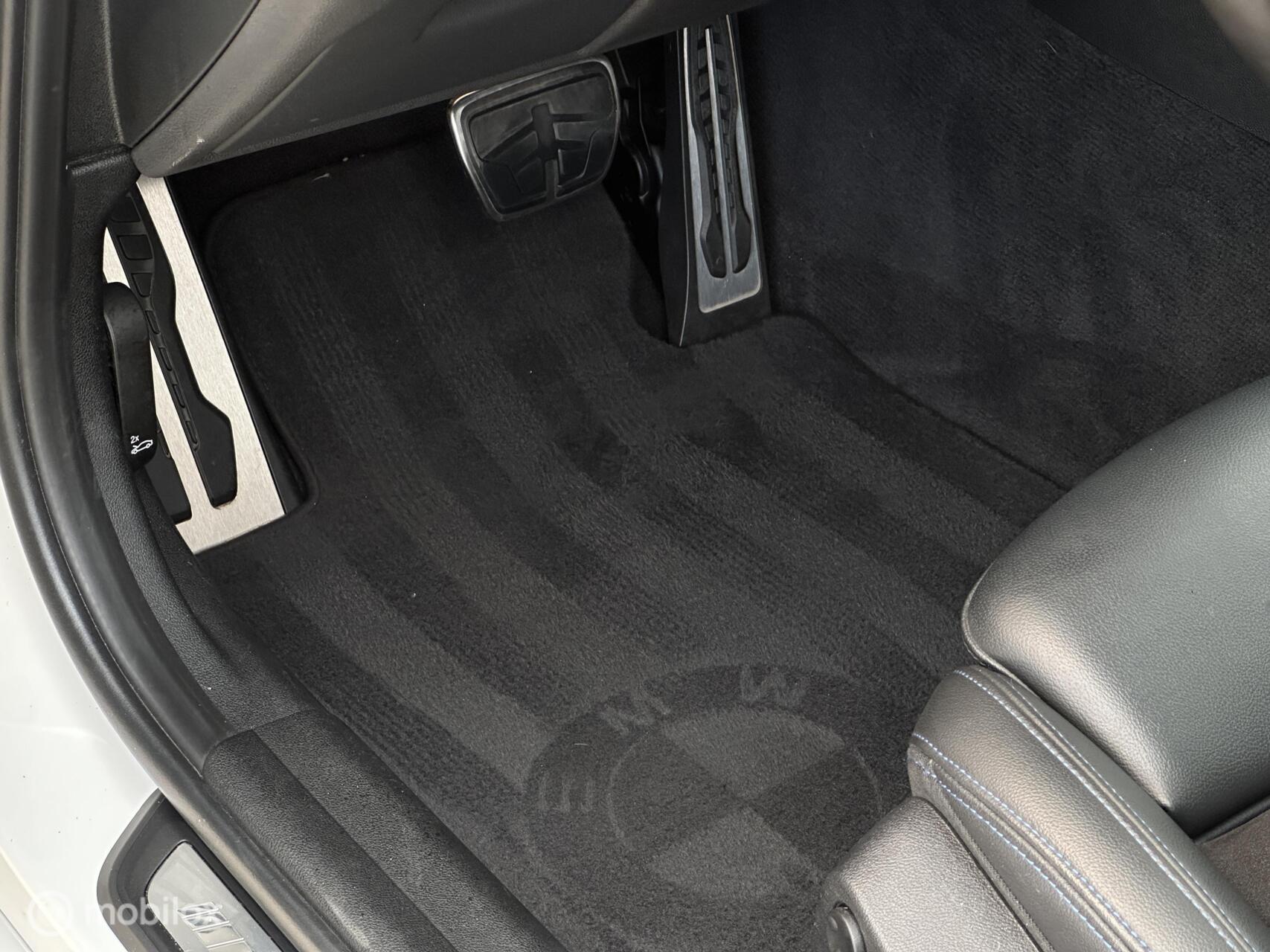 Foto van BMW 330i