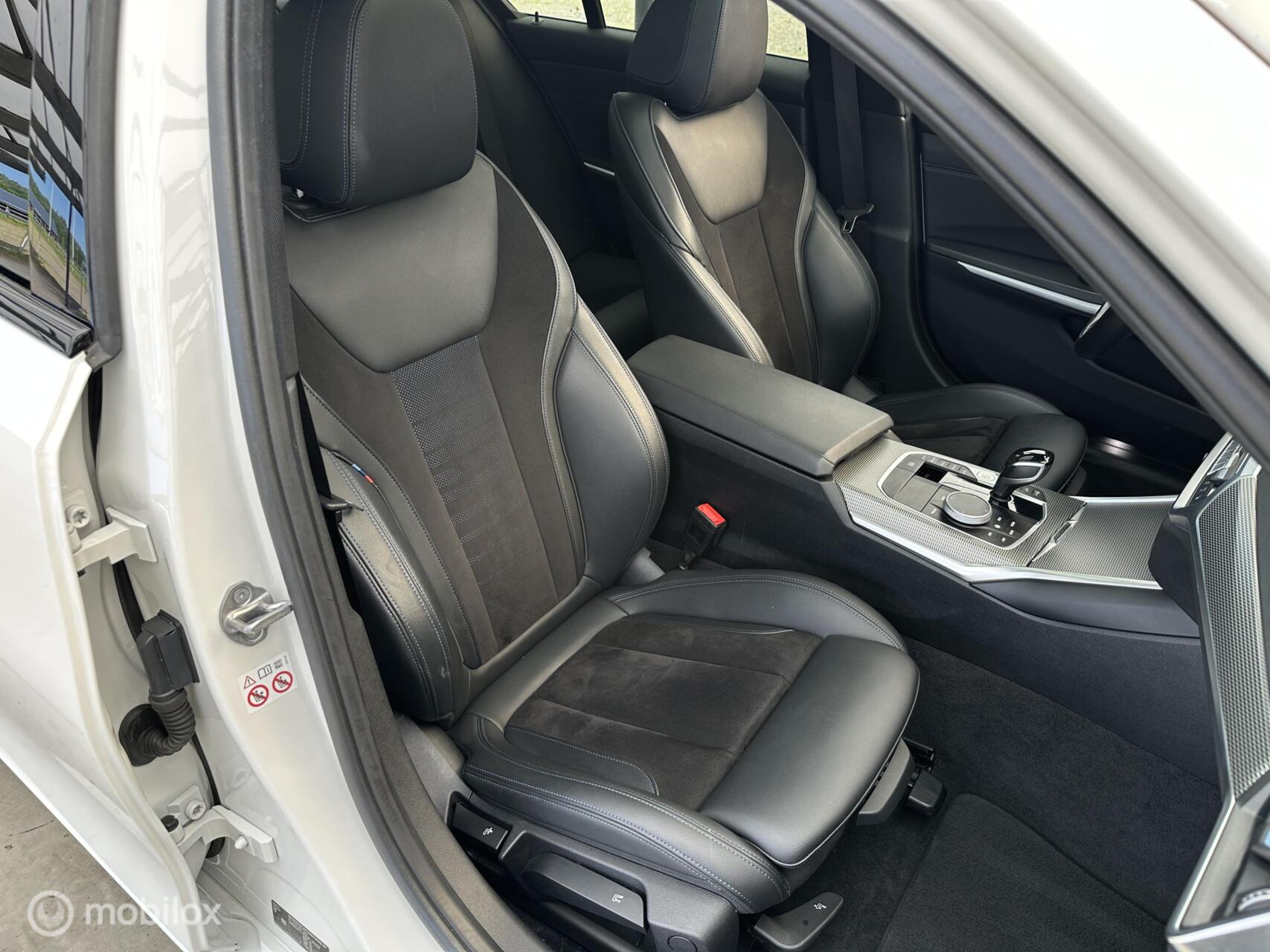 Foto van BMW 330i