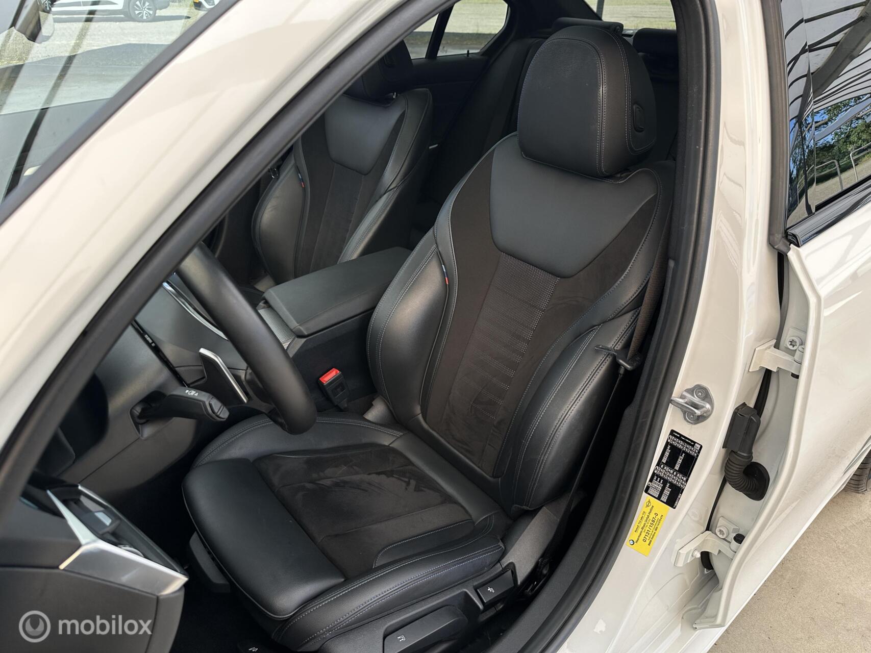 Foto van BMW 330i
