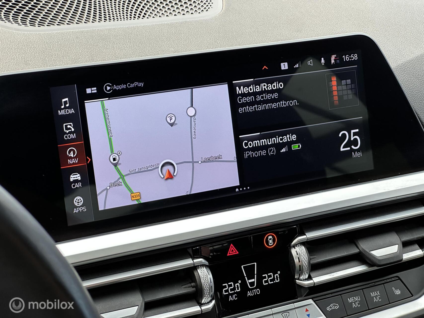 Foto van BMW 330i
