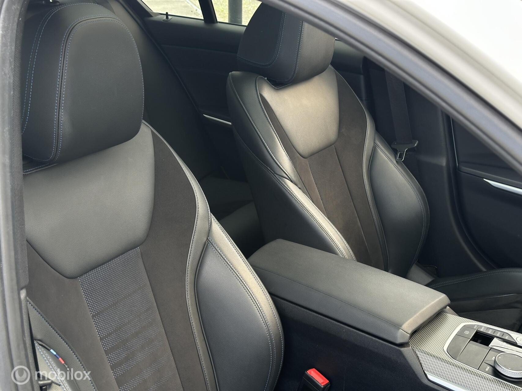 Foto van BMW 330i